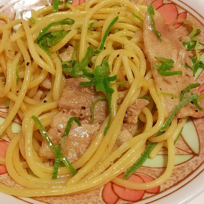 黒胡椒がアクセント 豚バラ肉とネギのおつまみパスタ レシピ 作り方 By みずたまsweet 楽天レシピ